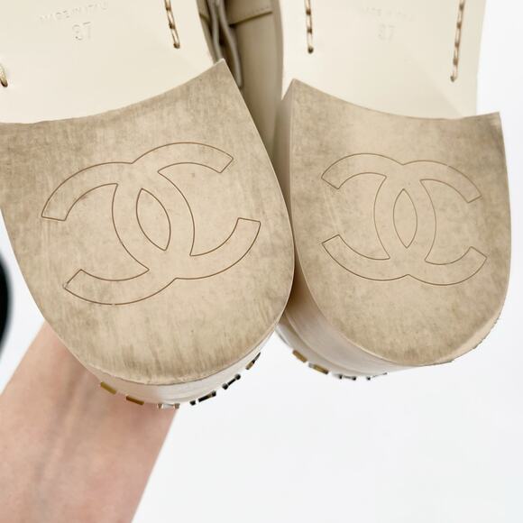 Chanel Summer 2023 Beige Shiny Calfskin Metal Logo Low Heel Loafers EU 37 - Picture 12 of 14